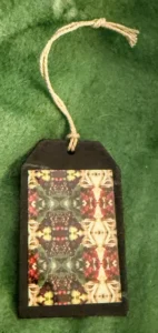 Lacy Ferns Quilt Pattern Small Wooden Ornament